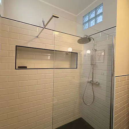 Apartment Nest - Family House Santa Flavia